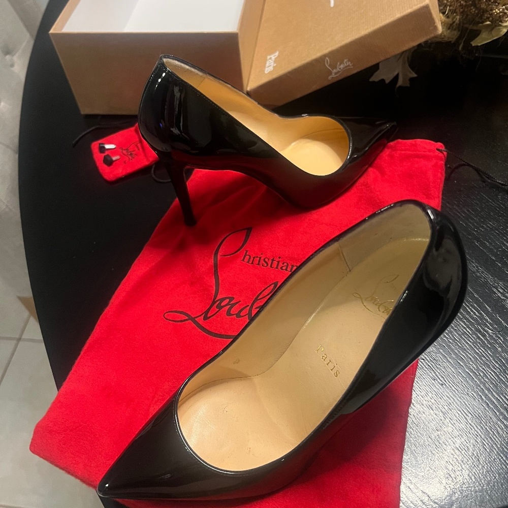 CHRISTIAN LOUBOUTIN -PIGALLE 100 PATENT